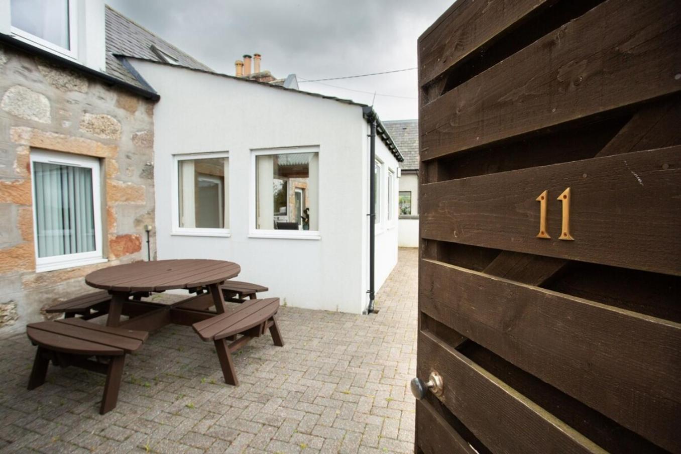 Mike'S 3-Bedroom Countryside Cottage Alness Exteriér fotografie