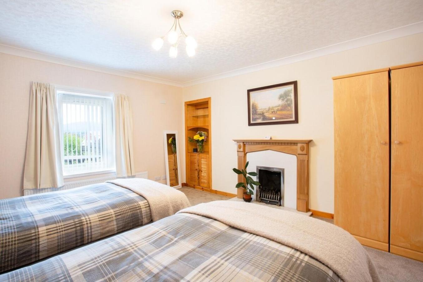 Mike'S 3-Bedroom Countryside Cottage Alness Exteriér fotografie